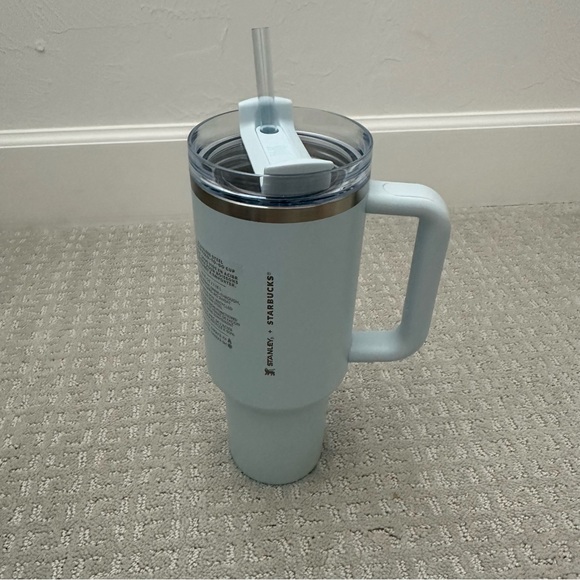 ❌❌❌SOLD❌❌❌ Stanley Starbucks Spring Blue - Picture 4 of 4